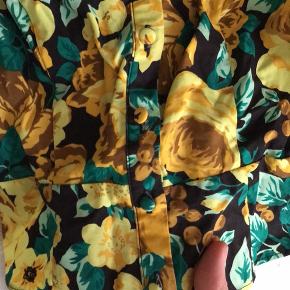 Lauren Ashley x urban outfitters floral cropped blouse - Picture 3 of 5
